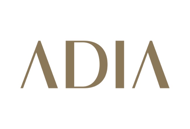 logo ADIA dorata su sfondo bianco